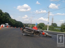 Был ли трезв водитель мотоцикла, сбившего на ул. Колачевского в Кривом Роге дорожного рабочего, выполнявшего свои обязанности? (фото)