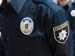 В Украинке полиция отобрала экран у активистов, проводивших акцию против насилия