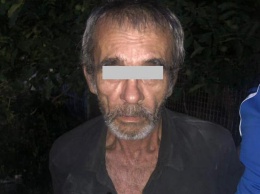 В селе под Кривым Рогом пожилой мужчина всю ночь насиловал 13-летнюю девочку