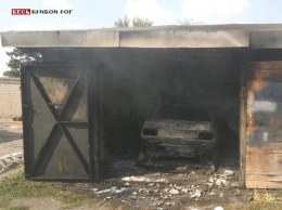 Горячие выходные: в Кривом Роге горели два автомобиля и два гаража