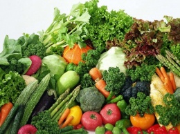 Свекла, морковь, помидоры и зеленые овощи предотвращают развитие онкологии овощи
