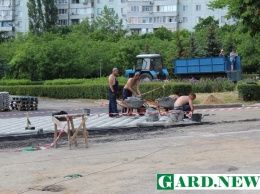 В Южноукраинске заканчивают капитальный ремонт «потемкинской лестницы» (ФОТО)