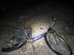 В Ровенской области пьяный подросток на угнанном авто насмерть сбил велосипедиста