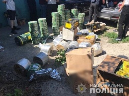 На Киевщине обнаружены подпольные хранилища "брендового" кофе, - ФОТО