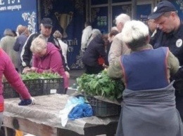 В Кривом Роге избавились от сотни "стихийщиков", - ФОТО