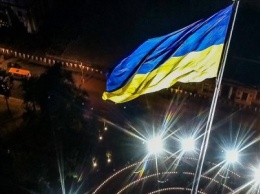 Где в Украине самый большой флаг, кто его установил и почему он побил рекорд