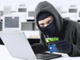 Хакеры с помощью сканера отпечатков взломали банковские карты пользователей