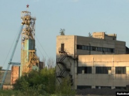 Зарплату дают процентами, шахты в упадке, но уголь куда-то идет: кто получает деньги за "черное золото" оккупированного Донбасса?
