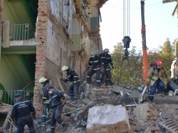 Взрыв дома в Дрогобыче. Под завалами нашли тело третьей жертвы. Фото