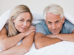 Отсутствие секса после 50 приводит к заболеваниям - британские специалисты