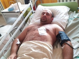 На Львовщине полицейский получил ножевое ранение при задержании сбежавших заключенных