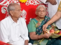 В Индии женщина родила двойню в 73 года