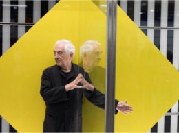 Посетитель порезал ножом картину современного художника в парижском музее Помпиду