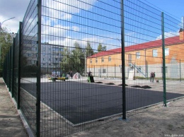 В Лохвице строят мультифункциональную спортплощадку (фото)
