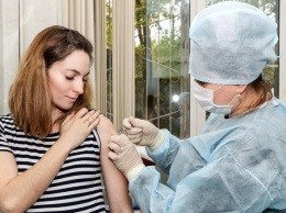 В Ялте можно вызвать выездную группу для вакцинации от гриппа на предприятие