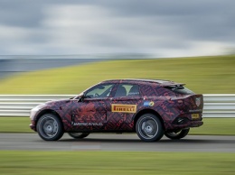 Свежие подробности о новейшем кроссовере Aston Martin DBX