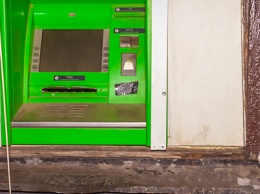 ПриватБанк поддерживает требования отменить домашний арест подрывникам банкоматов