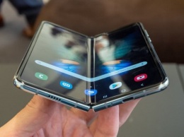 Сколько стоит заменить экран складного Galaxy Fold