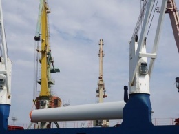 Порт Бердянск принял 112-метровое судно с грузом ветрогенераторов