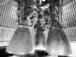Маск показал установленные двигатели Raptor на корабль Starship