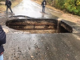 На Одесщине рухнул мост: фото и видео жуткого ЧП