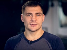 Известный украинский боксер чудом не пострадал в страшном ДТП: фото с места