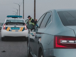В Днепре на Кайдакском мосту столкнулись четыре автомобиля: видео момента аварии