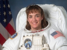Первая женщина-астронавт украинского происхождения, которая побывала в открытом космосе, посетит Украину