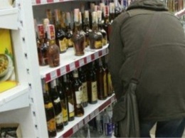 В Харькове мужчина обнес полки супермаркета и бесследно исчез