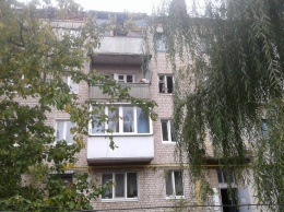Взрыв произошел в многоэтажке Харьковской области. Есть пострадавшие (фото)
