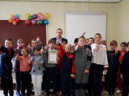 В школах Днепропетровщины судьи проводят "уроки справедливости"