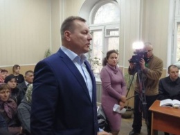 Суд отстранил от должности чиновника Винницкой ОГА за регистрацию общин ПЦУ