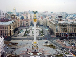 На центральном здании Майдана Незалежности появилась неизвестная надстройка: фото