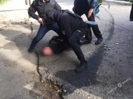 В Одесской области мужчина пытался дать взятку копу