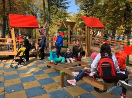 В центре Одессы открыли площадку для детей с ограниченными возможностями
