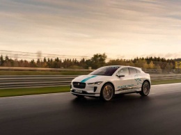 Jaguar организовал эко-такси на Нюрбургринге, Saleen показала новый спорткар, а Opel воскресит суббренды OPC и VXR: ТОП автоновостей дня