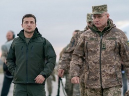 "Я не лох, уберите оружие": Зеленский жестко ответил добровольцу на Донбассе