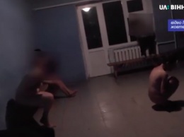 В интернате под Винницей психически больных удерживают голыми в закрытой комнате без туалета (Фото/Видео)
