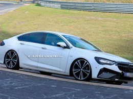 Opel Insignia 2020 года был замечен на тестах