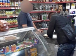 На Днепропетровщине подростку продали сигареты в магазине