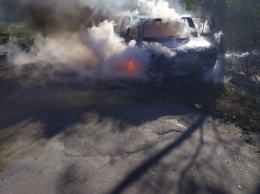 В Павлограде засидевшиеся в гараже мужики горели вместе с автомобилем