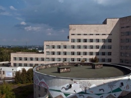 Неудачный побег: в Киеве из окна психбольницы выпрыгнули три девочки