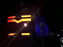 Ночью возле Киева горел поезд с пассажирами в вагонах: пострадал 27-летний юноша, - ФОТО