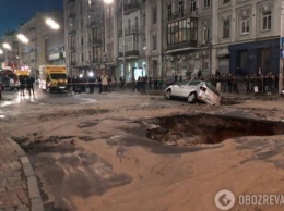 В центре столицы автомобиль "сварился" в кипятке (ФОТО, ВИДЕО)