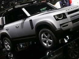 Land Rover Defender 2020 - хорошо знакомая концепция с новой начинкой в яркой обертке