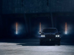 Rolls-Royce представил модернизированный Cullinan Black Blackge