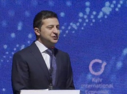 Зеленский выступил на экономическом форуме в Киеве