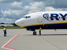 Ryanair объявил о введении "спасательного тарифа" 10 евро на линии Киев-Краков для пассажиров МАУ