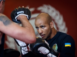 Темнокожий украинский боксер рассказал, как расправлялся с расистами в Украине