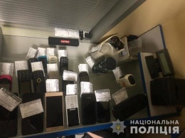 Под Днепром правоохранители искали в ломбардах похищенную технику, - ФОТО